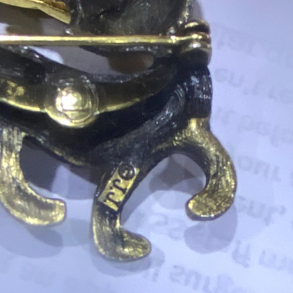 3 Xs JJ Jonette Cat Pins - Picture 7 of 10